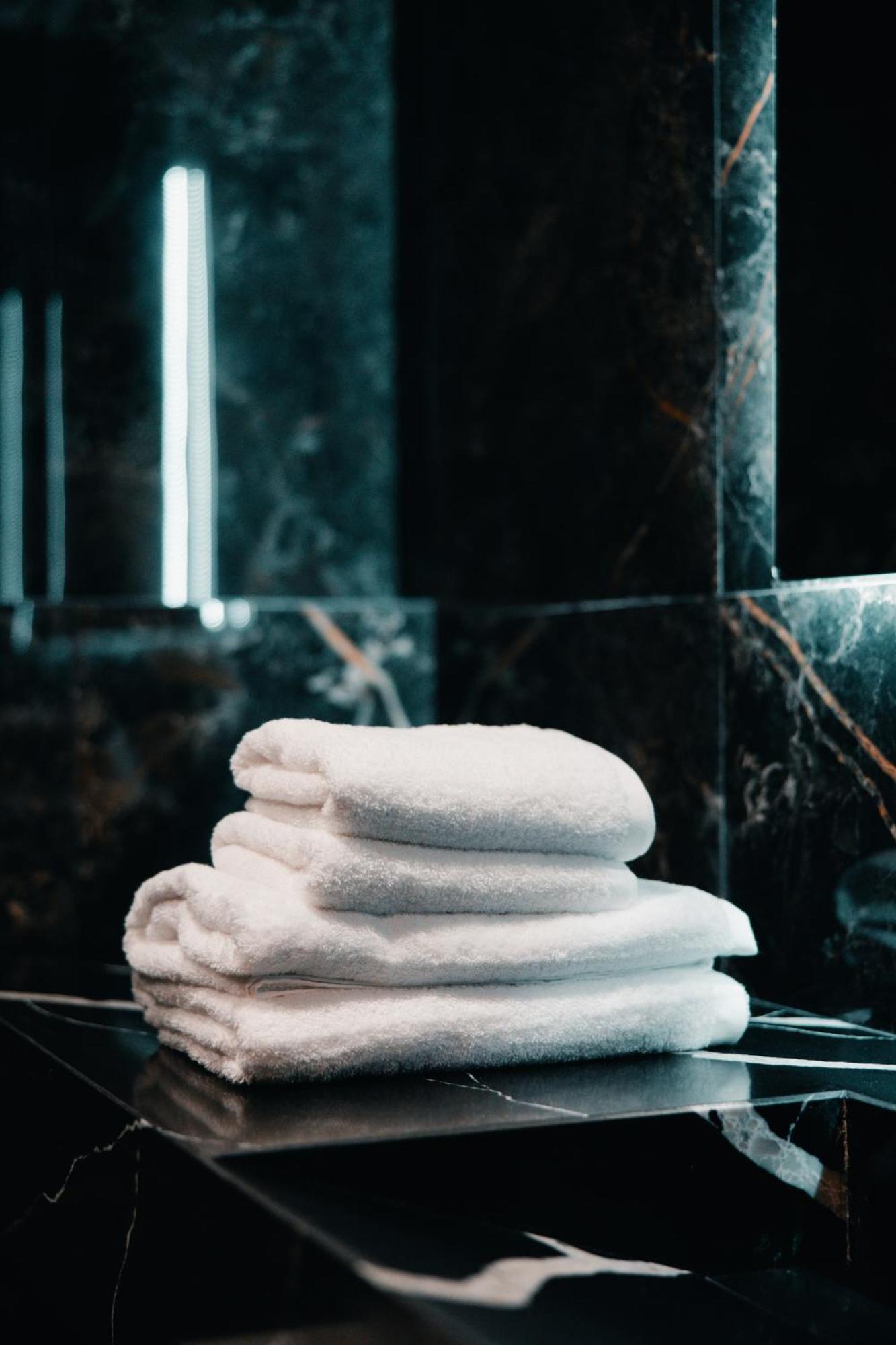 Готель Royal G Deluxe Shkallnur Екстер'єр фото
