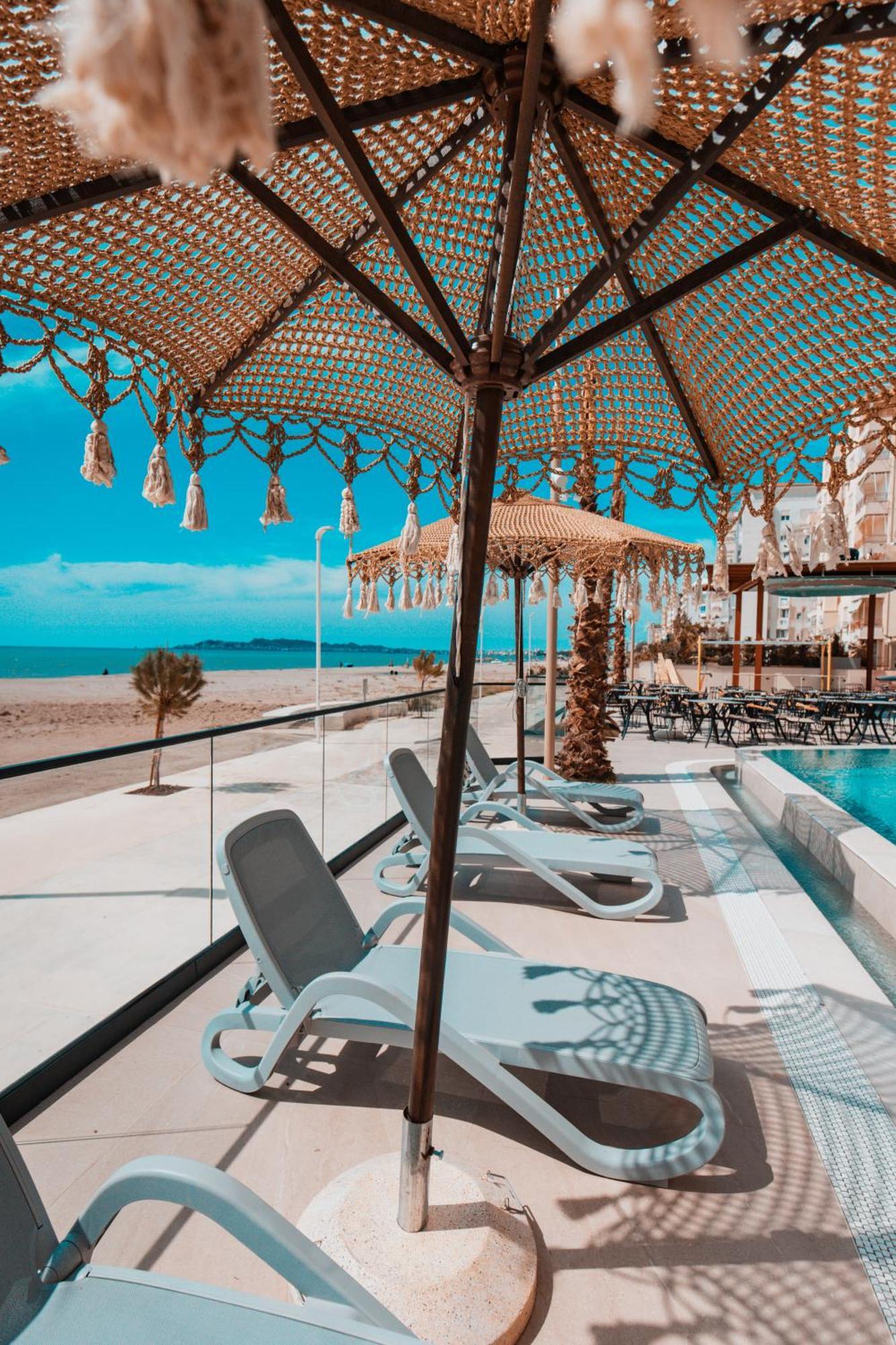Готель Royal G Deluxe Shkallnur Екстер'єр фото