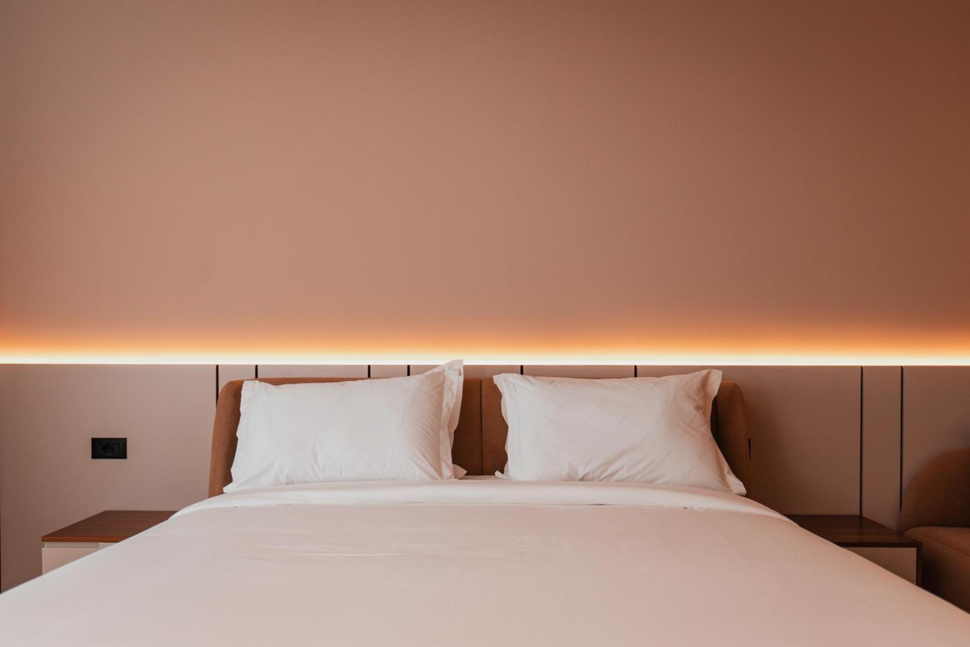 Готель Royal G Deluxe Shkallnur Екстер'єр фото