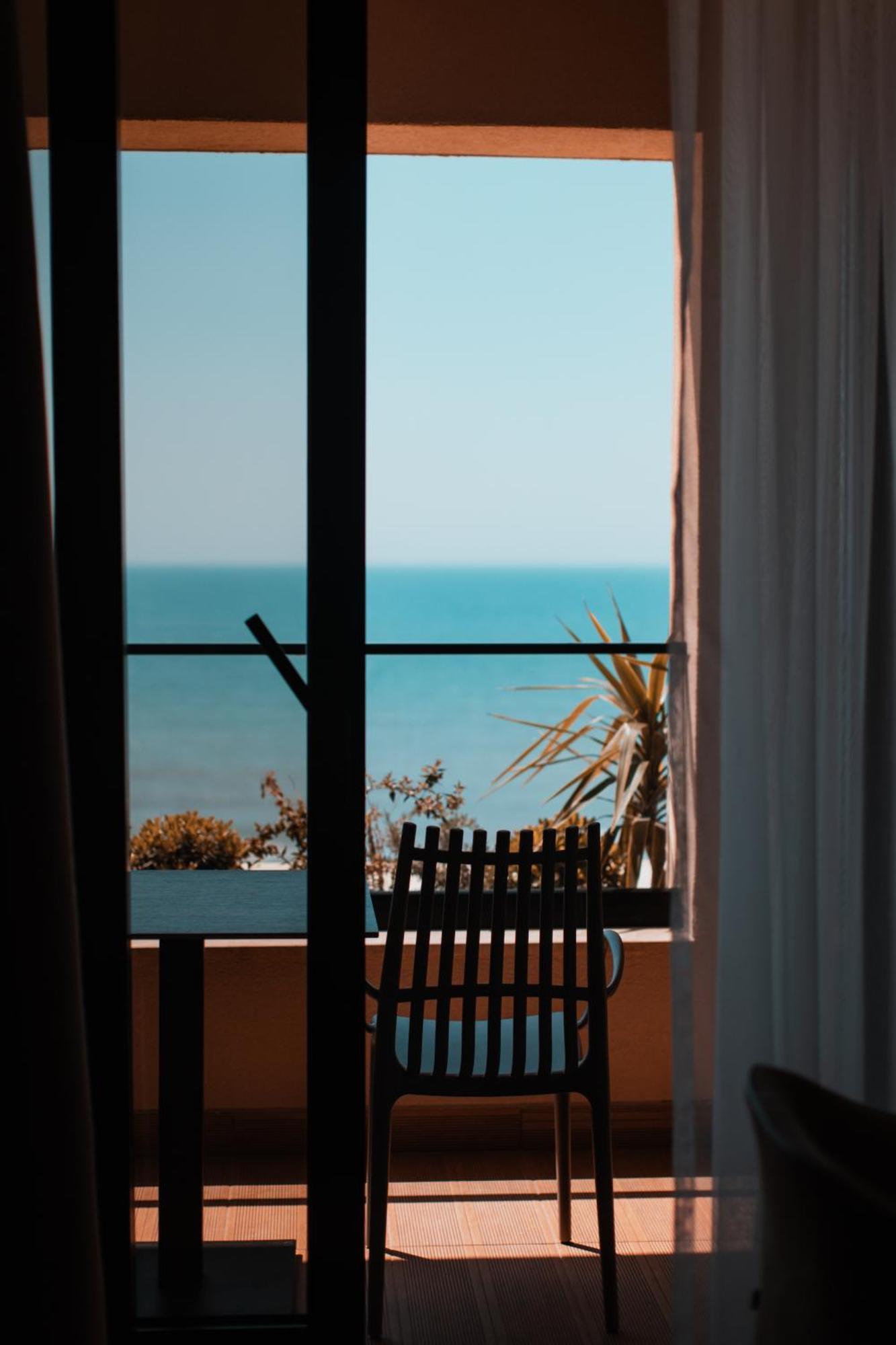 Готель Royal G Deluxe Shkallnur Екстер'єр фото